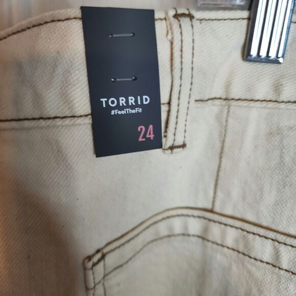 Torrid Mini Denim Button Fly Skirt, Natural, NWT Size 24 - Picture 5 of 7